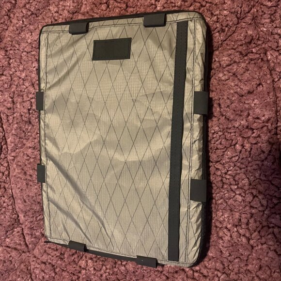 TAD Transport Sleeve Special Edition - Picture 2 of 2